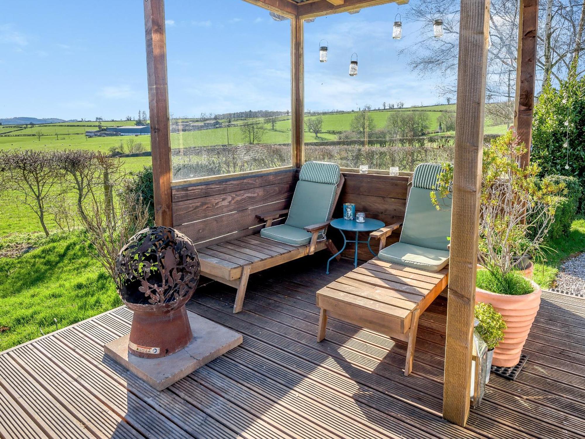 Вилла Marilyn Meadows St Weonards Экстерьер фото
